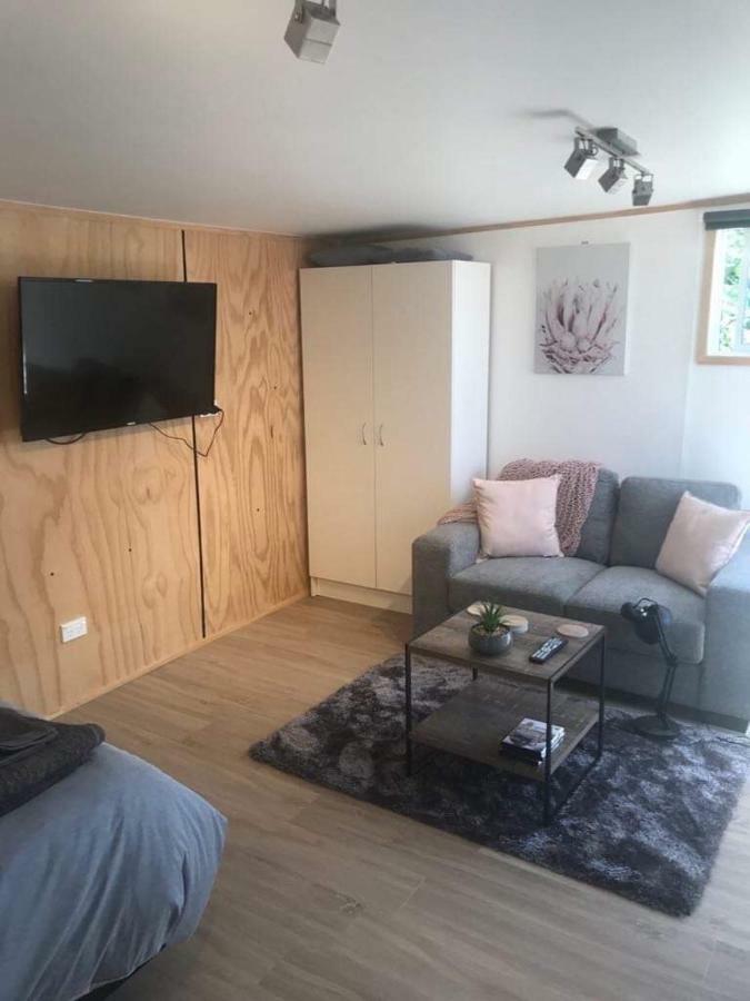 Studio With Water Views Omokoroa Экстерьер фото
